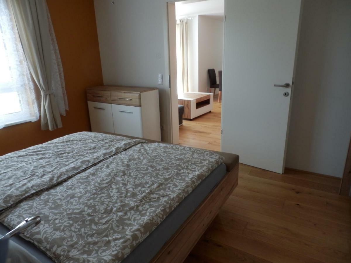 Апартаменты Spacious, Modern 1-Bdrm Apt Near Vic & Austria Ctr Вена Экстерьер фото